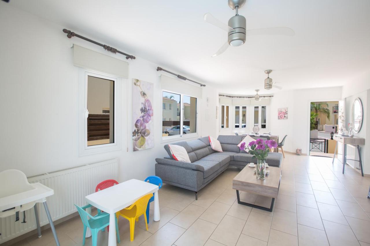 Ariella Villa Protaras Buitenkant foto